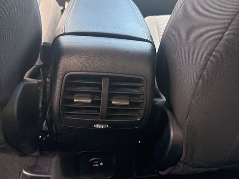 Used 2020 Ford Escape SE image 52