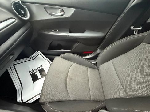 Used 2023 Kia Forte LXS w/ LXS Technology Package FWD image 23