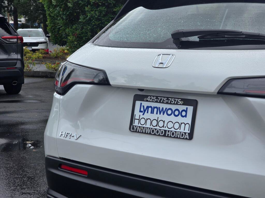 Certified 2025 Honda HR-V LX image 12