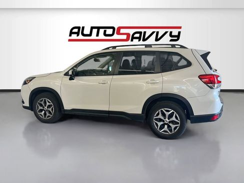 Used 2023 Subaru Forester Premium AWD/4WD image 4
