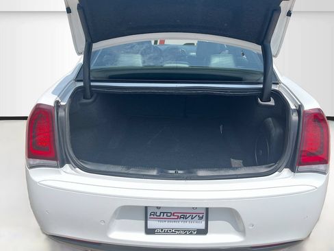 Used 2023 Chrysler 300 S w/ Comfort Group RWD image 26