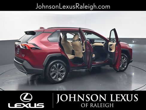 Used 2025 Toyota RAV4 Limited w/ Advanced Technology Package image 32