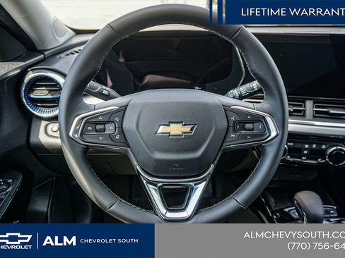 New 2026 Chevrolet Trax LT w/ Sunroof Package image 28