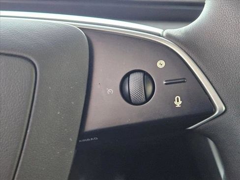 Used 2026 Tesla Model Y Long Range image 11