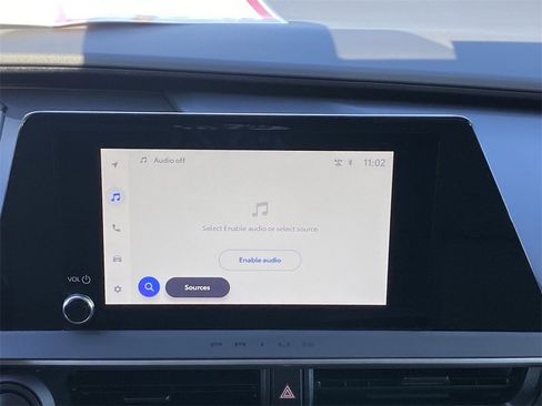 Certified 2025 Toyota Prius LE image 27