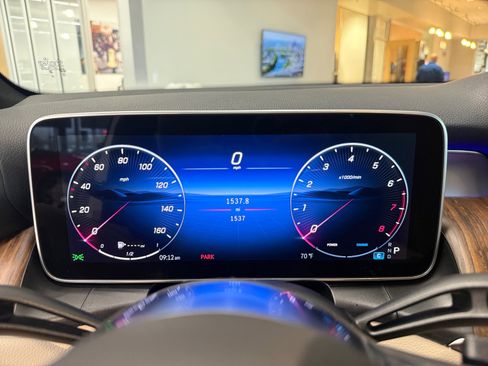 Certified 2026 Mercedes-Benz GLC 300 4MATIC image 11