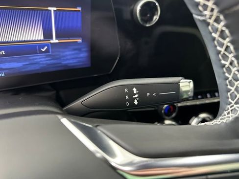 Used 2024 Chevrolet Blazer EV LT image 17