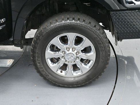 Used 2022 RAM 3500 Limited AWD/4WD image 33