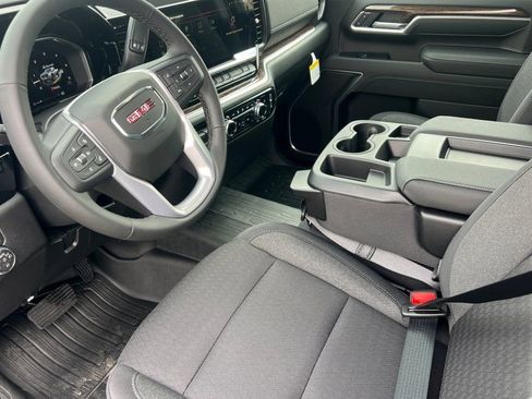 New 2026 GMC Sierra 2500 SLE AWD/4WD image 7