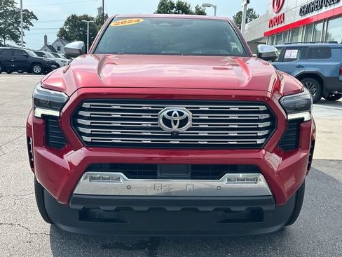 Used 2024 Toyota Tacoma Limited w/ Limited Package (LT) AWD/4WD image 9