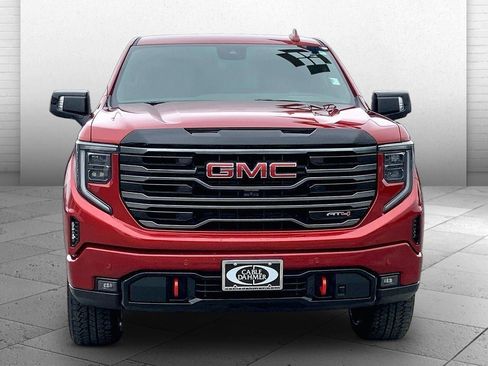 Used 2025 GMC Sierra 1500 AT4 w/ Technology Package AWD/4WD image 2