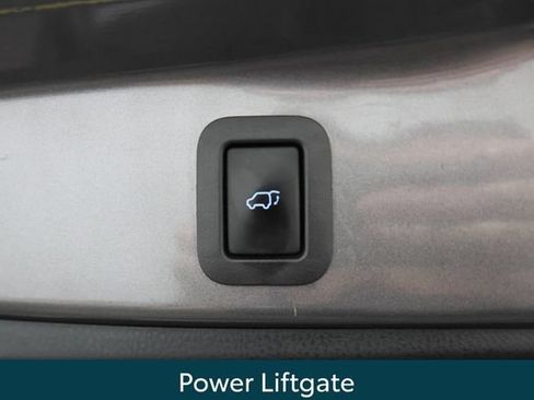 Used 2018 Toyota Highlander SE AWD/4WD image 14