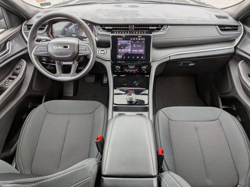 New 2025 Jeep Grand Cherokee Laredo X image 27