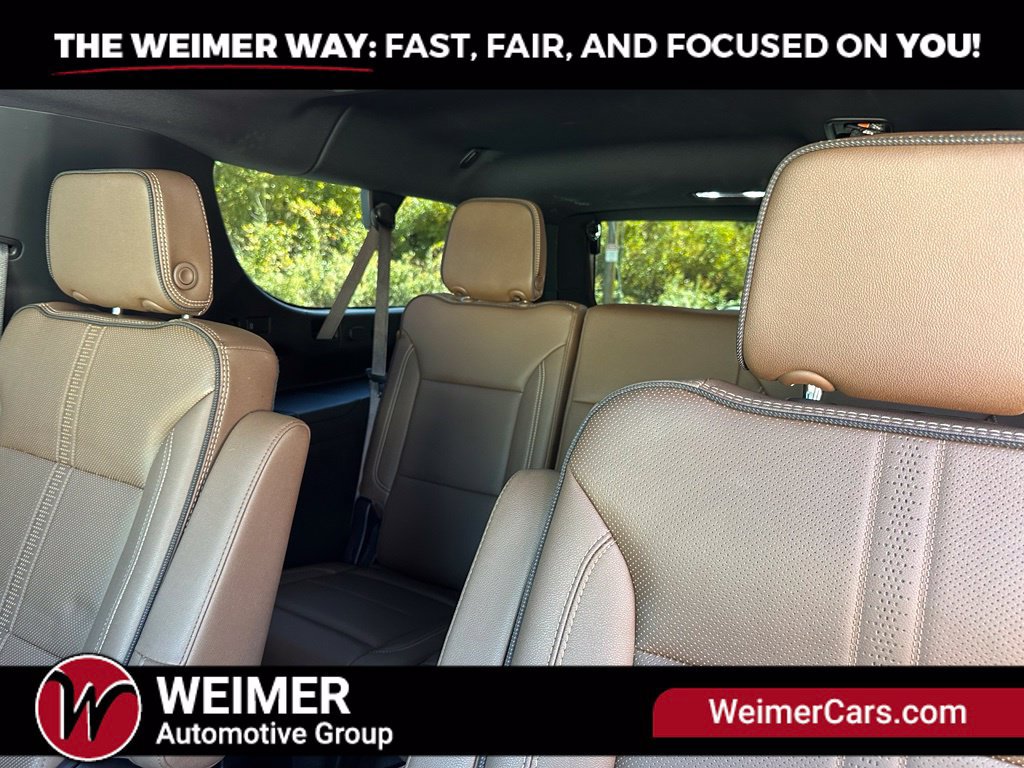 Used 2025 Chevrolet Suburban High Country AWD/4WD image 25