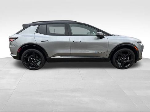 New 2026 Chevrolet Equinox EV RS image 6