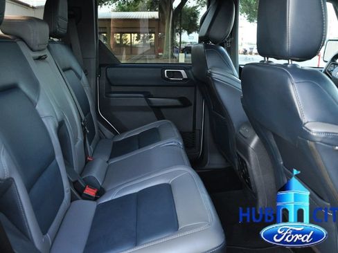Used 2024 Ford Bronco Outer Banks AWD/4WD image 14