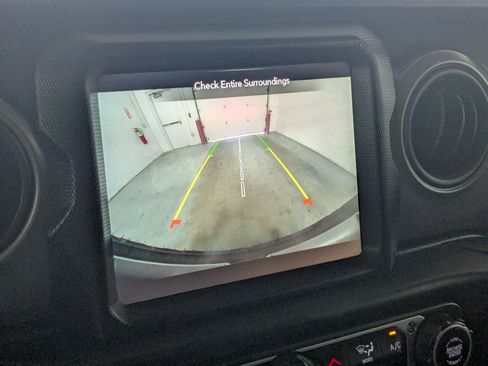 Used 2023 Jeep Wrangler Unlimited Sport w/ Uconnect 4C Nav & Sound Group AWD/4WD image 16