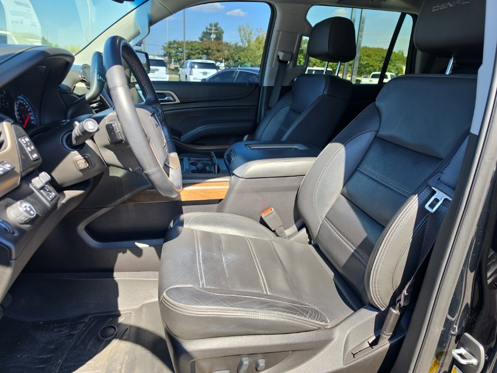 Used 2019 GMC Yukon Denali w/ Denali Ultimate Package RWD image 6