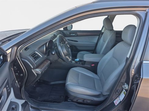 Used 2019 Subaru Outback 2.5i Limited w/ Popular Package #2 image 12