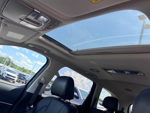 Certified 2024 Kia Telluride S w/ S Sunroof Package FWD image 19