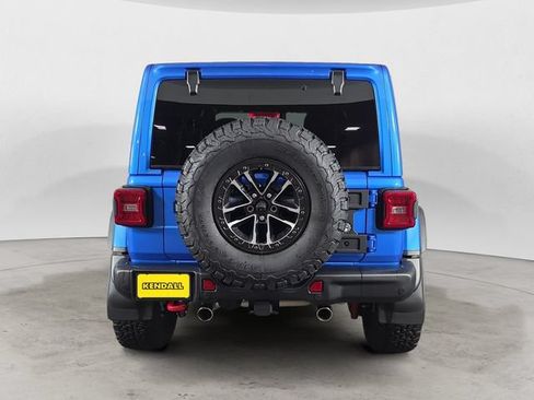 Used 2024 Jeep Wrangler Unlimited Rubicon AWD/4WD image 4
