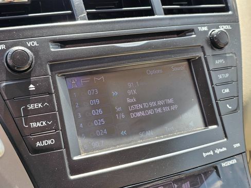 Used 2012 Toyota Prius V Three FWD image 32