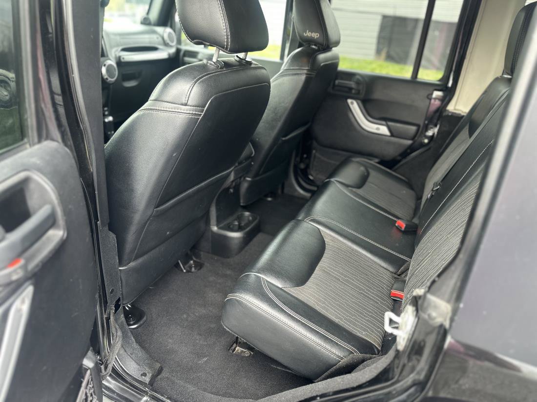 Used 2014 Jeep Wrangler Unlimited Sport AWD/4WD image 9