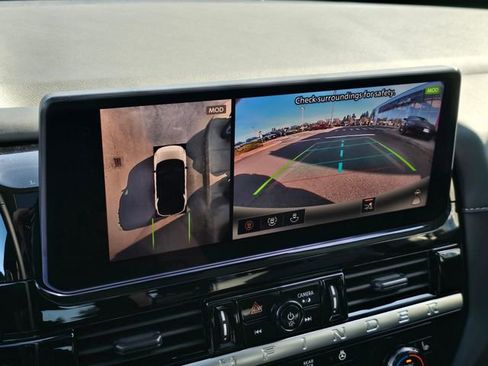 New 2026 Nissan Pathfinder SL image 32