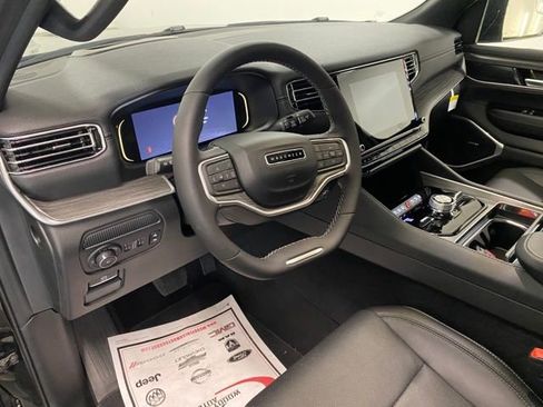 New 2024 Jeep Wagoneer L Series II w/ Convenience Group I image 14