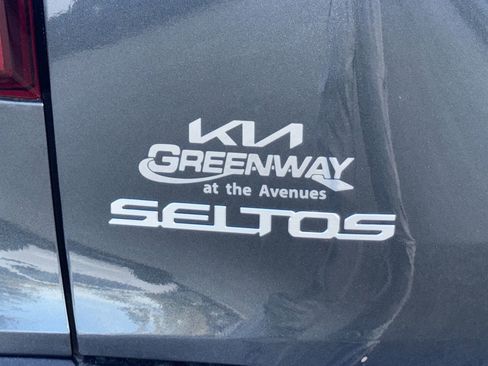 New 2026 Kia Seltos S image 9