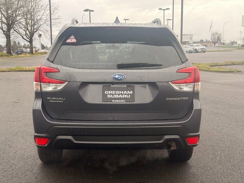 Certified 2023 Subaru Forester Premium image 6