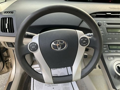 Used 2010 Toyota Prius Two FWD image 22