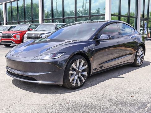 Used 2025 Tesla Model 3 Long Range RWD image 10