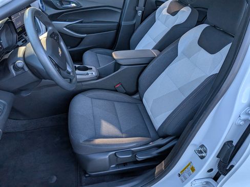 Used 2024 Chevrolet Trax LS w/ LS Convenience Package FWD image 15