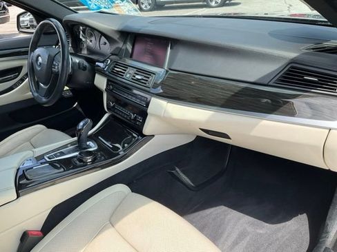 Used 2015 BMW 550i Sedan RWD image 24