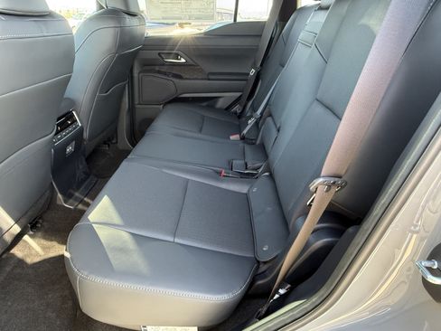 New 2026 Lexus GX 550 AWD/4WD image 29