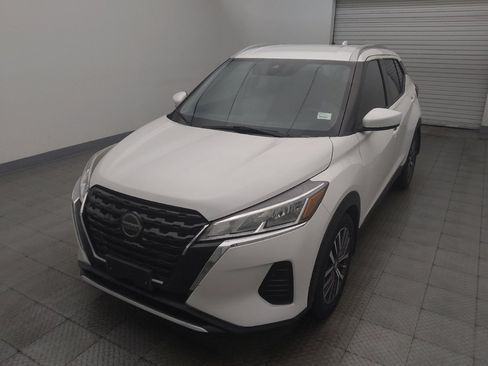 Used 2021 Nissan Kicks SV FWD image 15