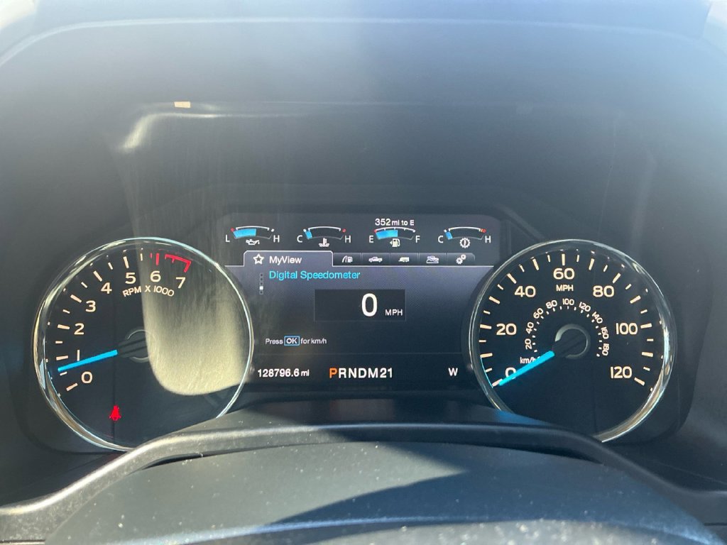 Used 2016 Ford F150 Lariat RWD image 19