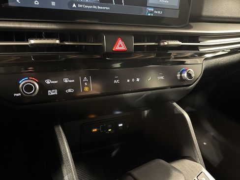 New 2026 Kia Sportage X-Line w/ X-Line Technology Package image 24