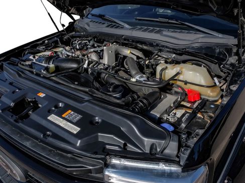 Used 2020 Ford F250 Platinum w/ FX4 Off-Road Package image 56