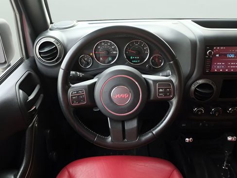 Used 2016 Jeep Wrangler Unlimited Sport w/ Connectivity Group AWD/4WD image 19