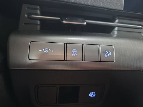 Used 2024 Hyundai Kona SEL AWD/4WD image 27