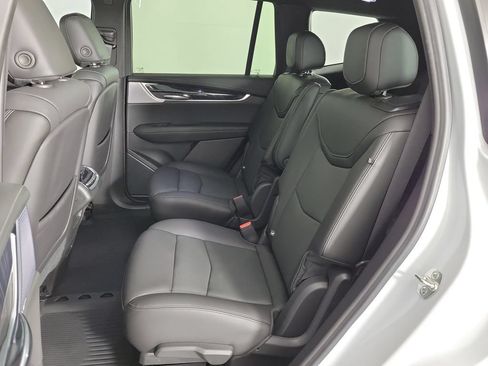Certified 2025 Cadillac XT6 Premium Luxury FWD image 12