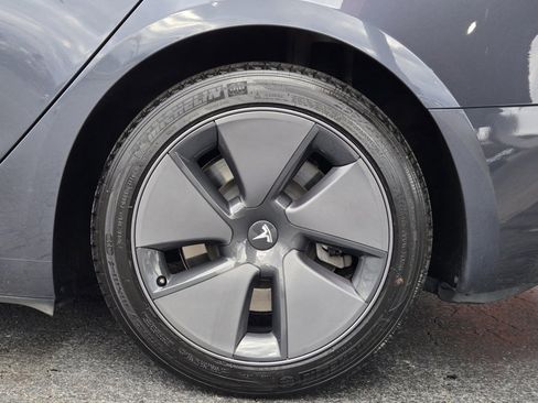 Used 2023 Tesla Model 3 Standard Range image 6
