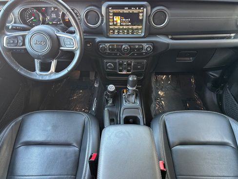Used 2023 Jeep Wrangler Unlimited Sahara w/ Cold Weather Group AWD/4WD image 3