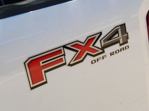 Used 2026 Ford F250 Lariat w/ Chrome Package image 10