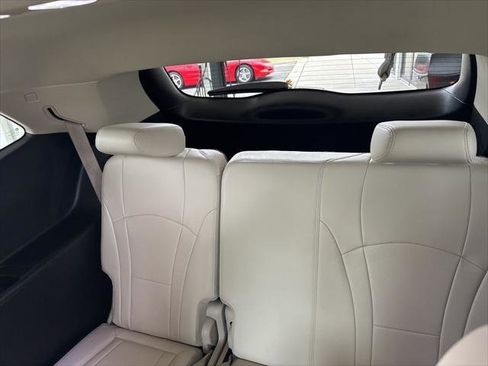 Used 2022 Buick Enclave Essence w/ LPO, Floor Liner Package image 22