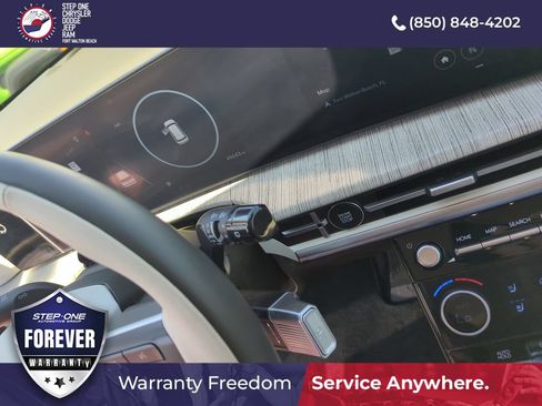 Used 2024 Hyundai Santa Fe Calligraphy FWD image 23