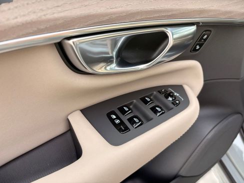 New 2026 Volvo XC90 T8 Plus image 12