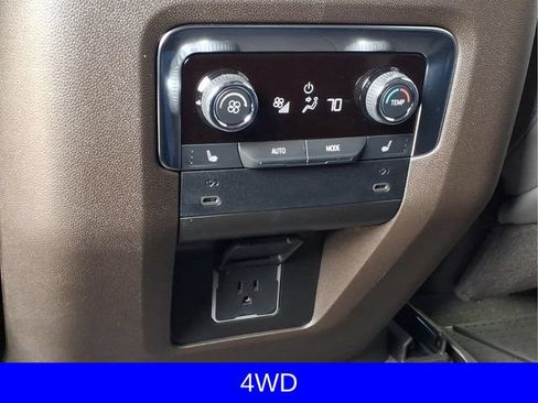 Used 2026 Chevrolet Tahoe LT w/ Comfort Package AWD/4WD image 17